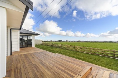 Photo of property in 21 Silicon Way, Fitzherbert, Palmerston North, 4410