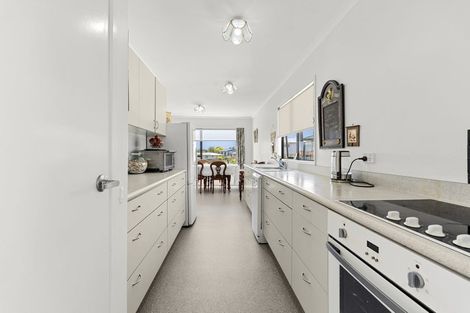 Photo of property in 11 Leon Place, Waitara, 4320