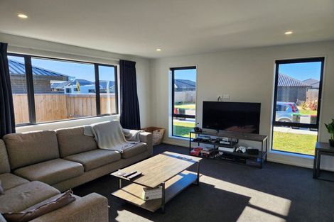 Photo of property in 10 Kotua Street, Woodend, 7610