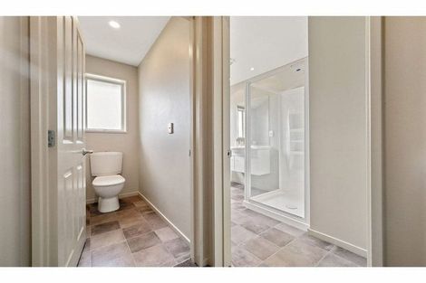 Photo of property in 402a Yaldhurst Road, Russley, Christchurch, 8042