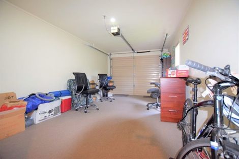 Photo of property in 1/17 Charlenne Close, Ranui, Auckland, 0612