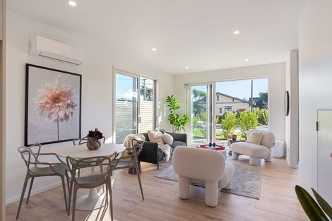 Photo of property in 2/17 Puriri Street, Woburn, Lower Hutt, 5010