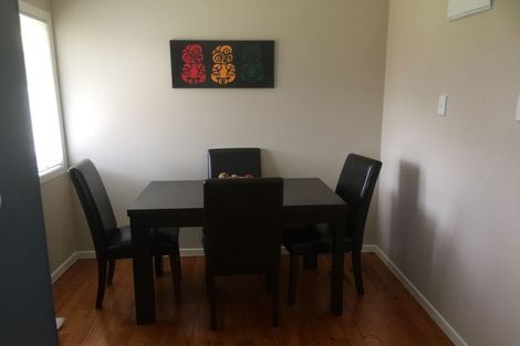 Photo of property in 47 Hereford Street, Te Atatu Peninsula, Auckland, 0610