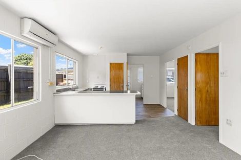 Photo of property in 2/124 Ngamotu Road, Spotswood, New Plymouth, 4310