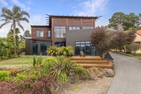 Photo of property in 26 Javelin Close, Gulf Harbour, Whangaparaoa, 0930
