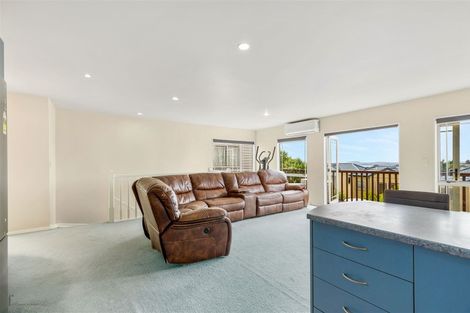 Photo of property in 147b Hobsonville Road, West Harbour, Auckland, 0618
