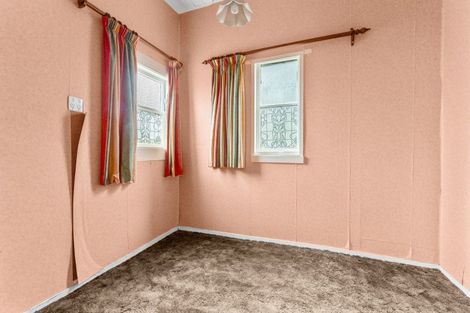 Photo of property in 15 Manuka Street, Castlecliff, Whanganui, 4501