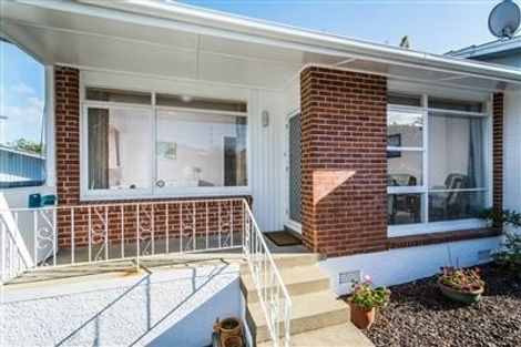 Photo of property in 3/3 Evelyn Place, Hillcrest, Auckland, 0627