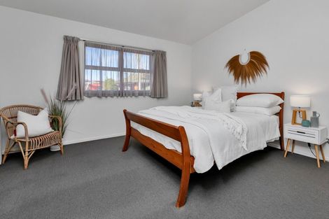 Photo of property in 152d One Tree Point Road, One Tree Point, 0118