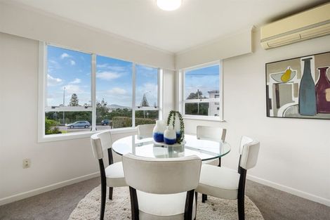 Photo of property in 1/516 Glenfield Road, Bayview, Auckland, 0629