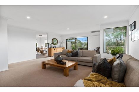 Photo of property in 54 The Avenue, Albany, Auckland, 0632