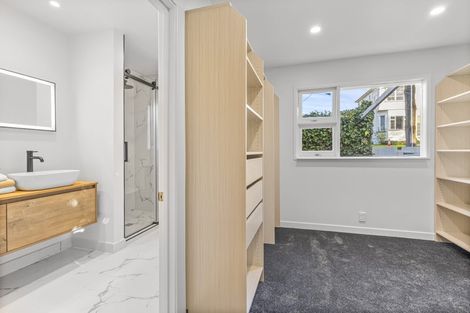 Photo of property in 25 Princes Street, Northcote Point, Auckland, 0627