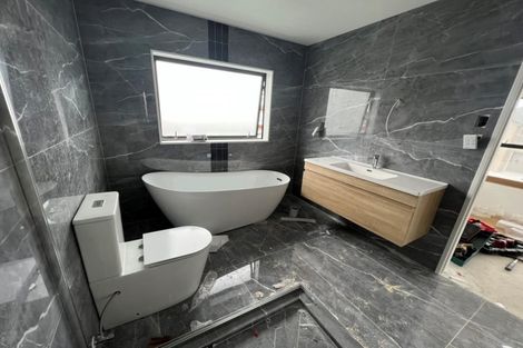 Photo of property in 16 Lumber Rise, Swanson, Auckland, 0614