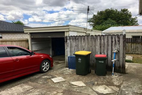 Photo of property in 3/63 Alfriston Road, Manurewa East, Auckland, 2102