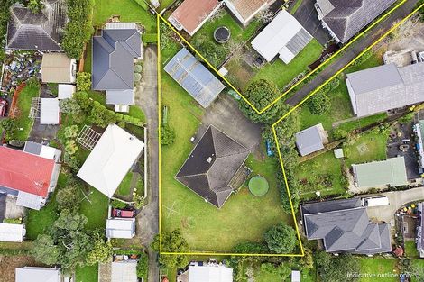 Photo of property in 59 Divich Avenue, Te Atatu South, Auckland, 0610