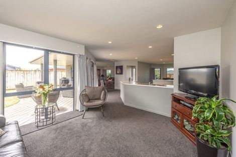 Photo of property in 43 Kakaho Drive, Tawhero, Whanganui, 4501