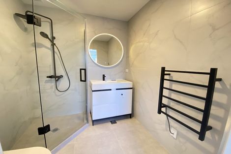 Photo of property in 57d Edmonton Road, Henderson, Auckland, 0612