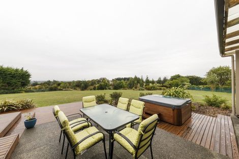 Photo of property in 47 Polson Hill Drive, Aokautere, Palmerston North, 4471