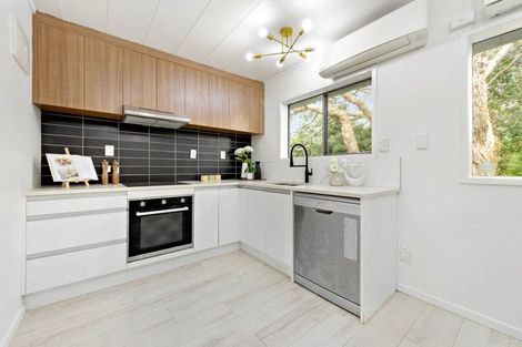 Photo of property in 11/66 Astley Avenue, New Lynn, Auckland, 0600