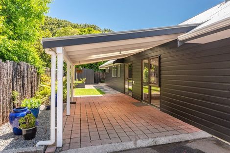 Photo of property in 17a Iti Grove, Waikanae, 5036
