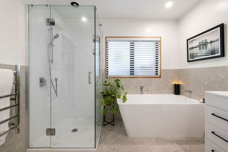 Photo of property in 71 Taylor Street, Cambridge, 3434