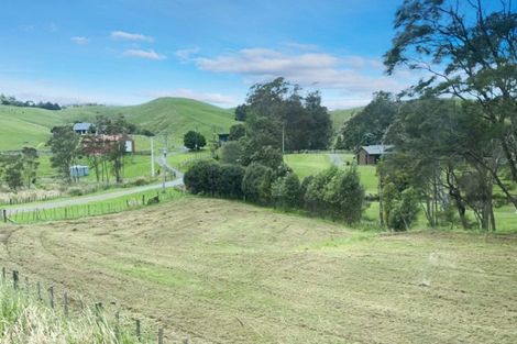 Photo of property in 150 Dimmock Road, Waitakaruru, Ngatea, 2471