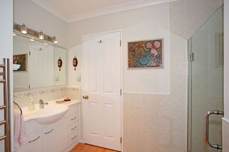 Photo of property in 11 Cloverlea Place, Pukekohe, 2120