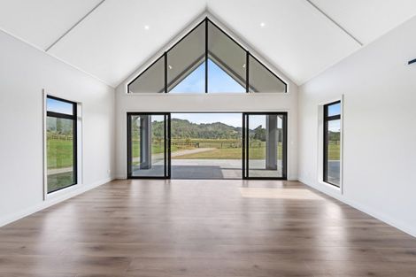 Photo of property in 22 Riverside Way, Clevedon, 2585