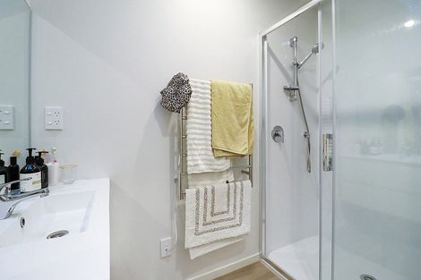 Photo of property in 37 Mcgrath Way, Taita, Lower Hutt, 5011