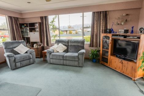 Photo of property in 6 Campbell Street, Alexandra, 9320