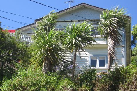 Photo of property in 4 Curtis Street, Northland, Wellington, 6012