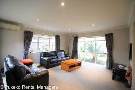 Photo of property in 38 Belfry Place, Wattle Downs, Auckland, 2103