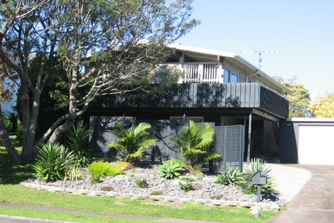 Photo of property in 25 Malvina Place, Bucklands Beach, Auckland, 2014