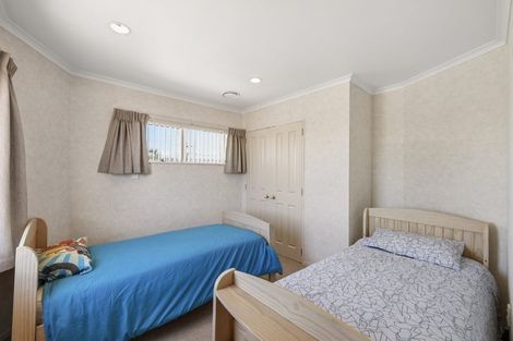 Photo of property in 1 Tui Street, Mount Maunganui, 3116