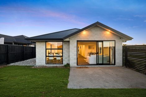 Photo of property in 1 Woodford Avenue, Woodend, 7610
