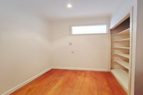 Photo of property in 352 Lake Road, Takapuna, Auckland, 0622