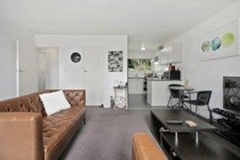 Photo of property in 3/30 Arabi Street, Sandringham, Auckland, 1041