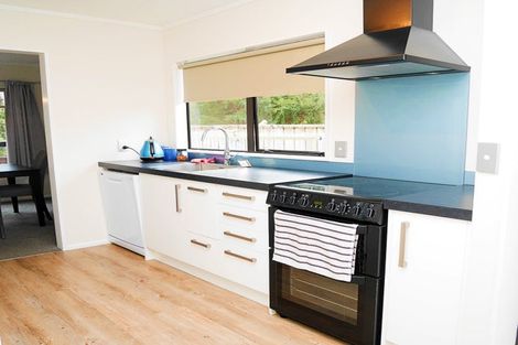 Photo of property in 22 Rosewood Place, Paraparaumu, 5032