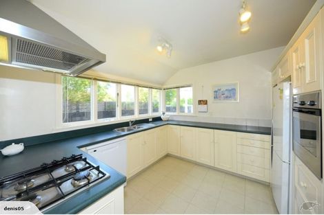 Photo of property in 62 Kotare Street, Fendalton, Christchurch, 8041