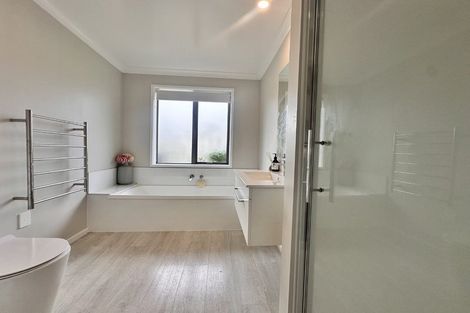 Photo of property in 10 Greenwich Street, Papamoa, 3118