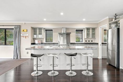 Photo of property in 2 Flavell Drive, Orewa, 0931