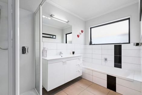 Photo of property in 23 Talbot Place, Welcome Bay, Tauranga, 3112