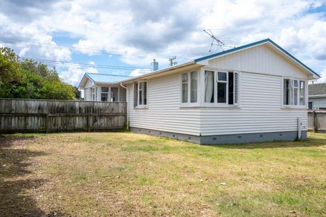 Photo of property in 65 Cornfoot Street, Castlecliff, Whanganui, 4501
