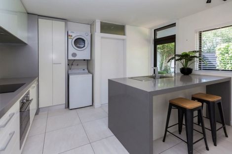 Photo of property in 94b Aikmans Road, Merivale, Christchurch, 8014