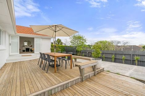 Photo of property in 1/45 College Road, Northcote, Auckland, 0627