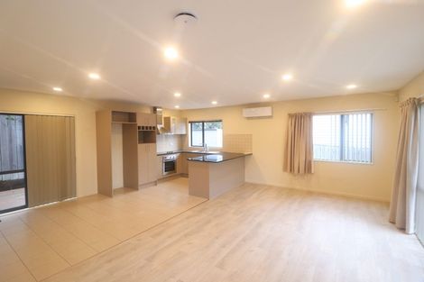 Photo of property in Hibiscus Garden, 8 Lavender Garden Lane, Oteha, Auckland, 0632