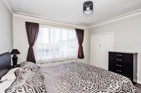 Photo of property in 1 Manapouri Street, Strathern, Invercargill, 9812