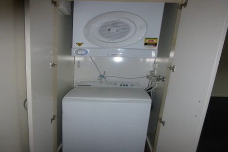 Photo of property in 2/30 Mathesons Road, Phillipstown, Christchurch, 8011