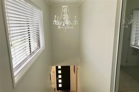 Photo of property in 17 Somerby Mews, Silverstream, Upper Hutt, 5019