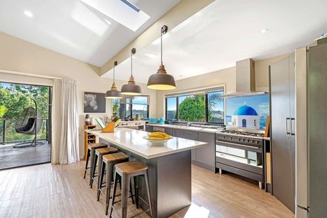 Photo of property in 4 Tarapatiki Drive, Whitianga, 3510